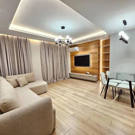 Miku Apartment-modern 2bedroom In Prime Location Appartamento *