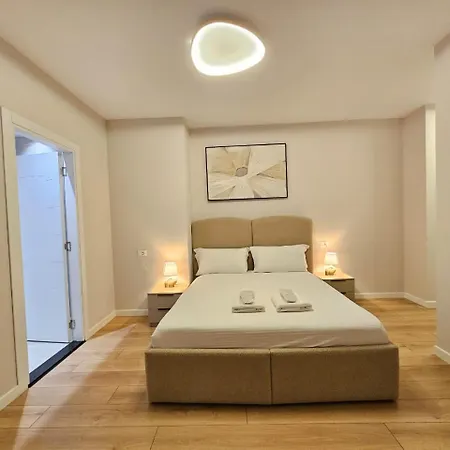 Miku Apartment-modern 2bedroom In Prime Location Apartamento Tirana