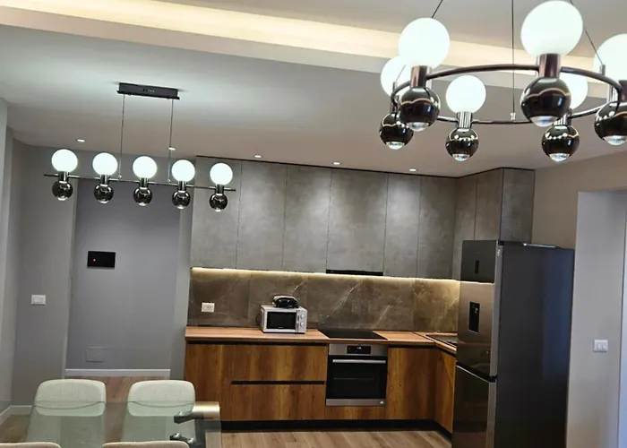 Miku Apartment-modern 2bedroom In Prime Location 公寓